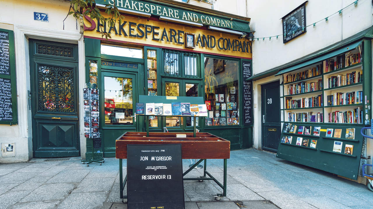 Shakespeare and Company: A Parisian Literary Landmark