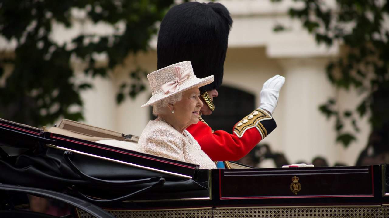 Reina Isabel II y príncipe consorte