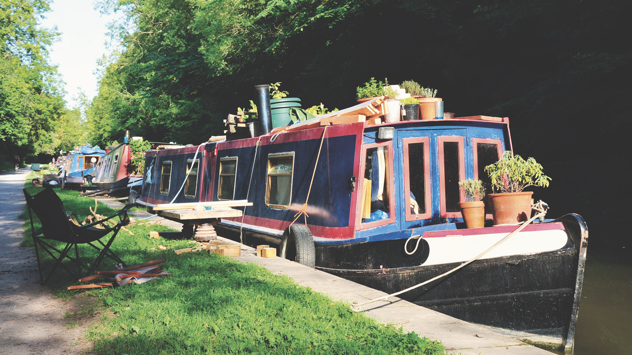 Living on the Water: Home Wet Home