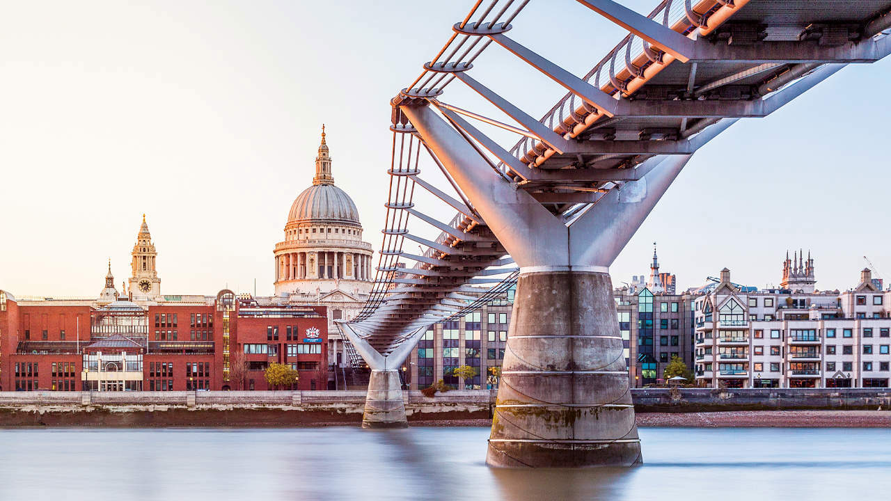 Top 5 most popular London bridges