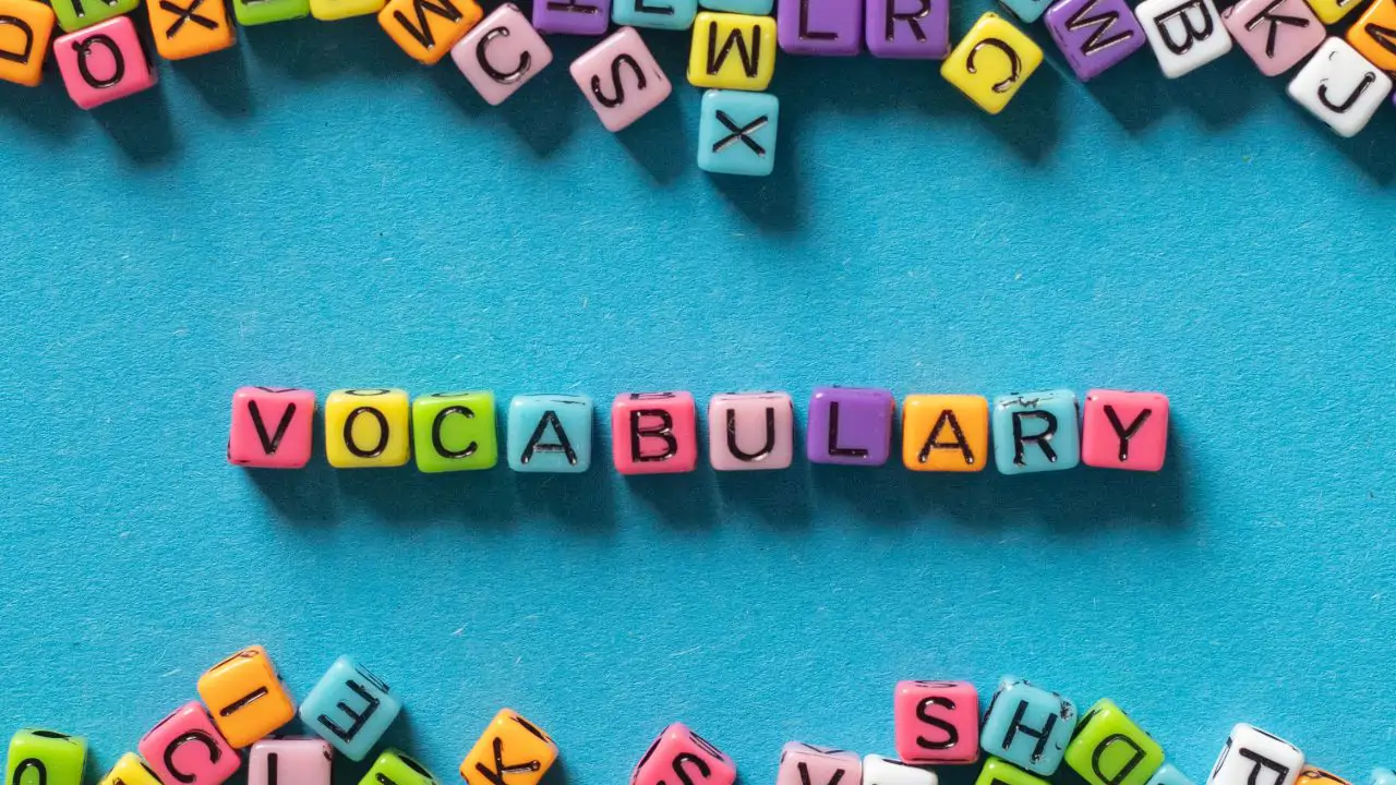 Vocabulario en inglés, organizado por niveles y temática