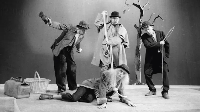 484 Waiting for Godot CORDON