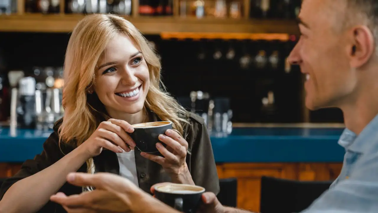 ¡No digas "I'm fine"! 14 formas de responder a "How are you?" como un nativo