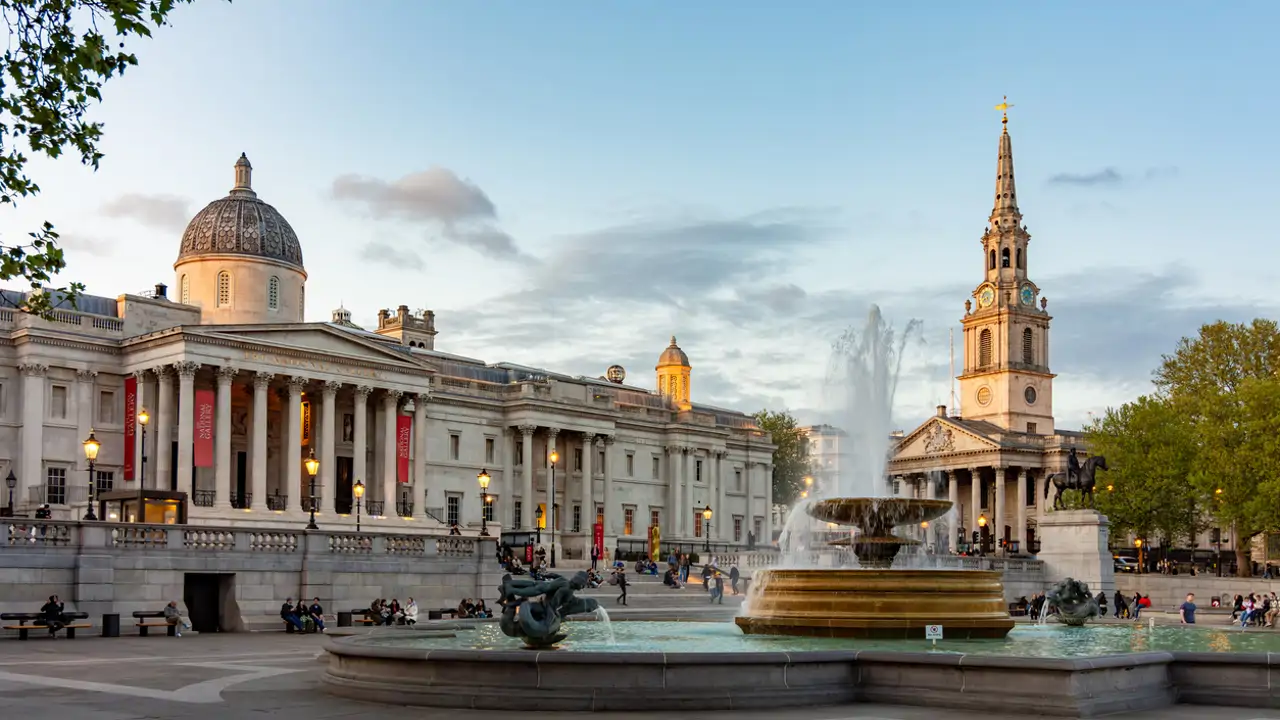 trafalgar-square_1363df73_250808135428_1