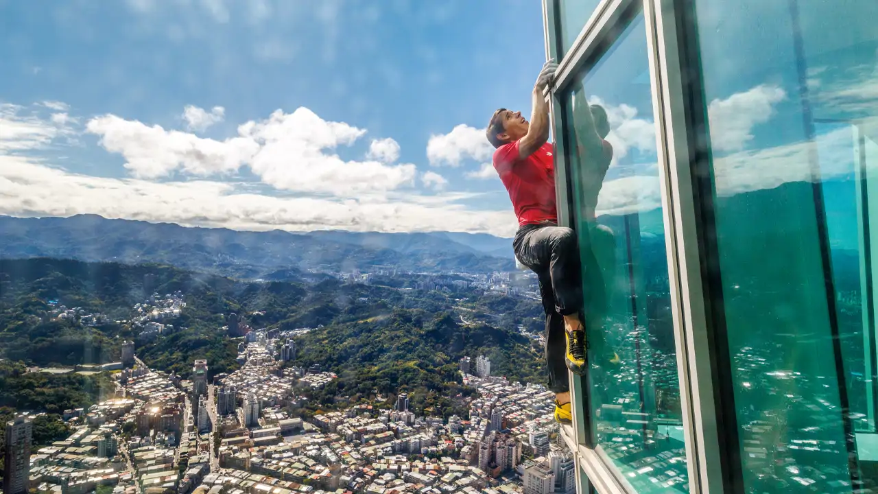 What’s It Like To Climb A Skyscraper?